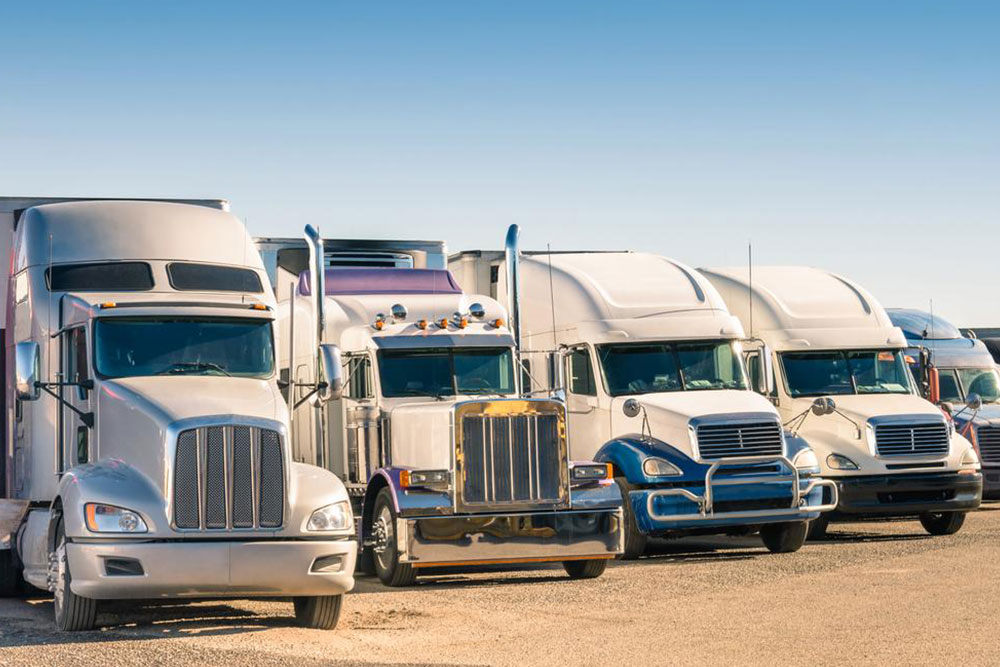 Top 4 Reasons Why You Should Consider a Truck Driving Career