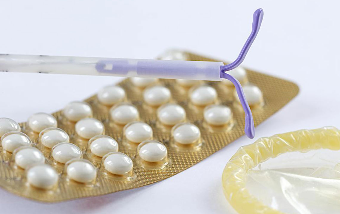 Complete Guide to Contraceptive Methods: Types, Effectiveness, and Considerations