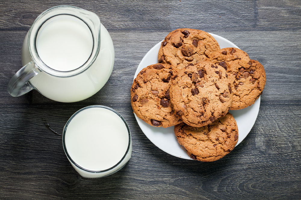 The History and Popular Varieties of Girl Scout Cookies