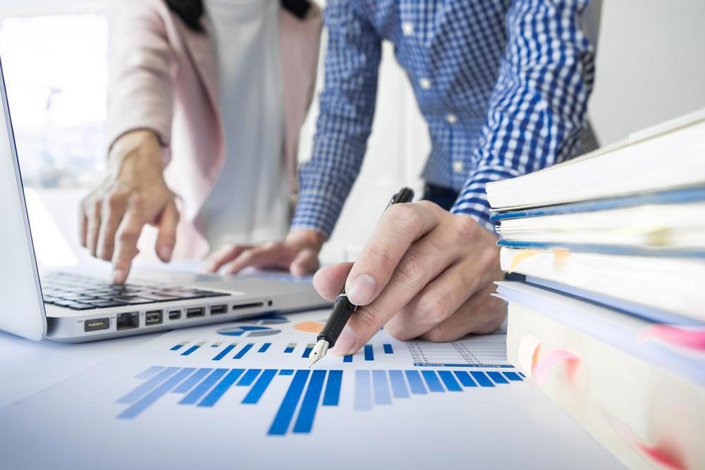 Career Paths for Graduates in Business Management