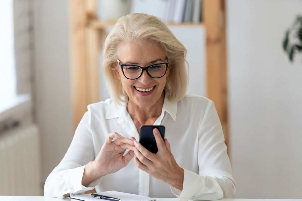 Top 5 Senior-Centric Mobile Plans for Affordability and Convenience