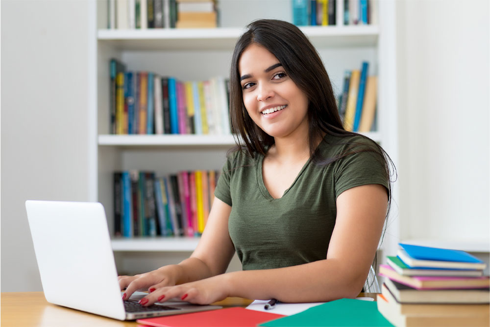 Top Scholarship Opportunities for Hispanic Students: Eligibility & Award Details