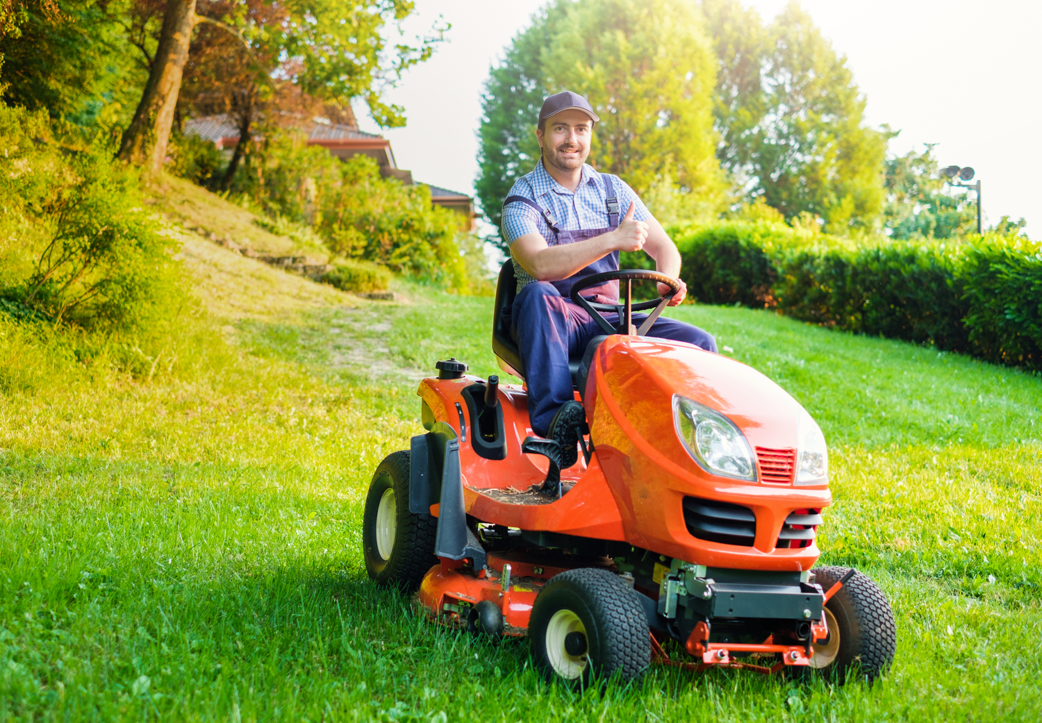 Essential FAQs for Compact Riding Lawn Mowers