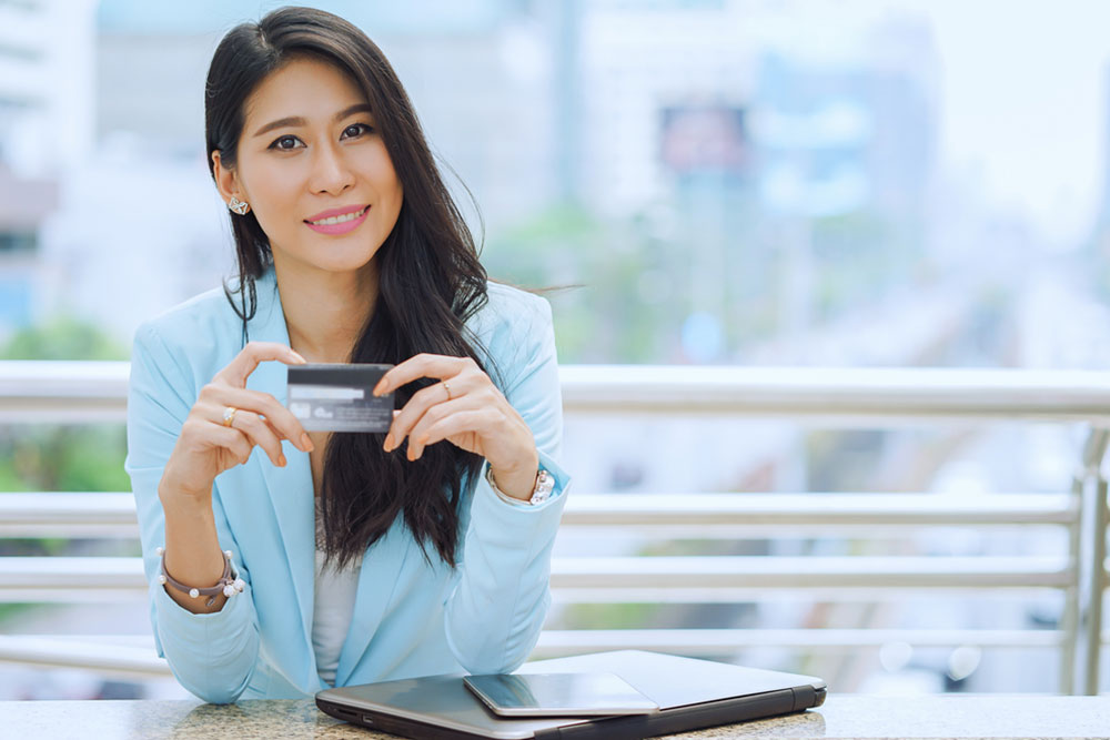Top Credit Cards for Earning Air Travel Rewards