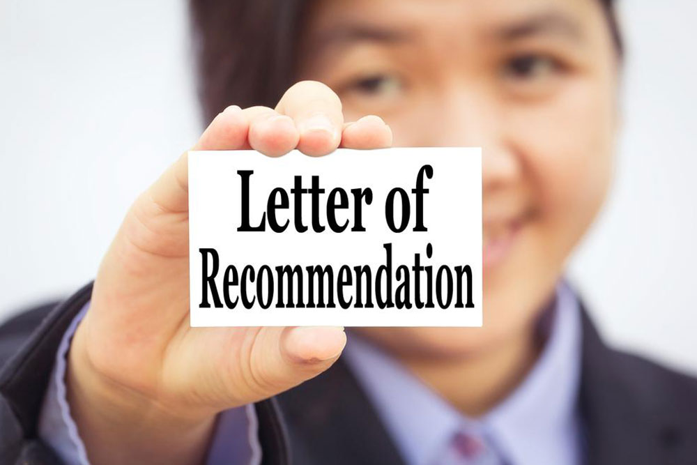 Common Pitfalls to Avoid When Writing a Recommendation Letter