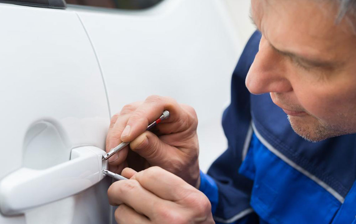 Comprehensive Guide to Emergency Auto Locksmith Services and Why They Are Essential