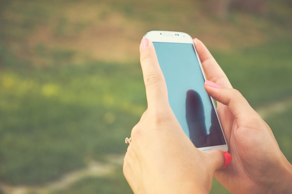 Top Tools for Monitoring and Locating Cell Phones