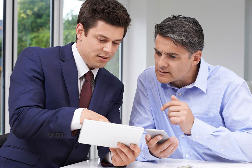 Essential Guidelines for Choosing the Right Financial Consultant