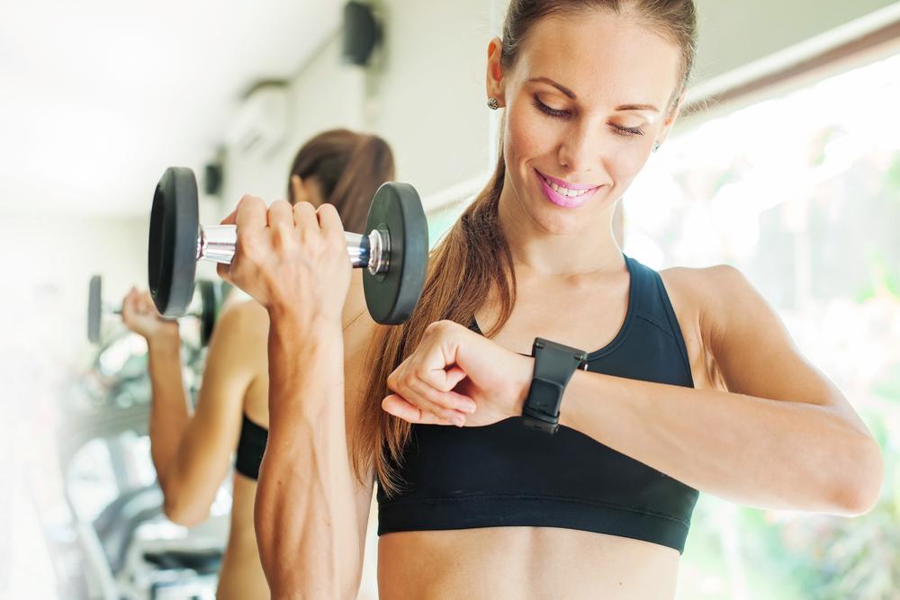 How a Fitness Tracker Elevates Your Wellness Journey