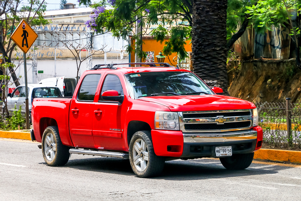 Comprehensive Guide to Buying the 2017 Chevrolet Silverado: Key Features and Considerations