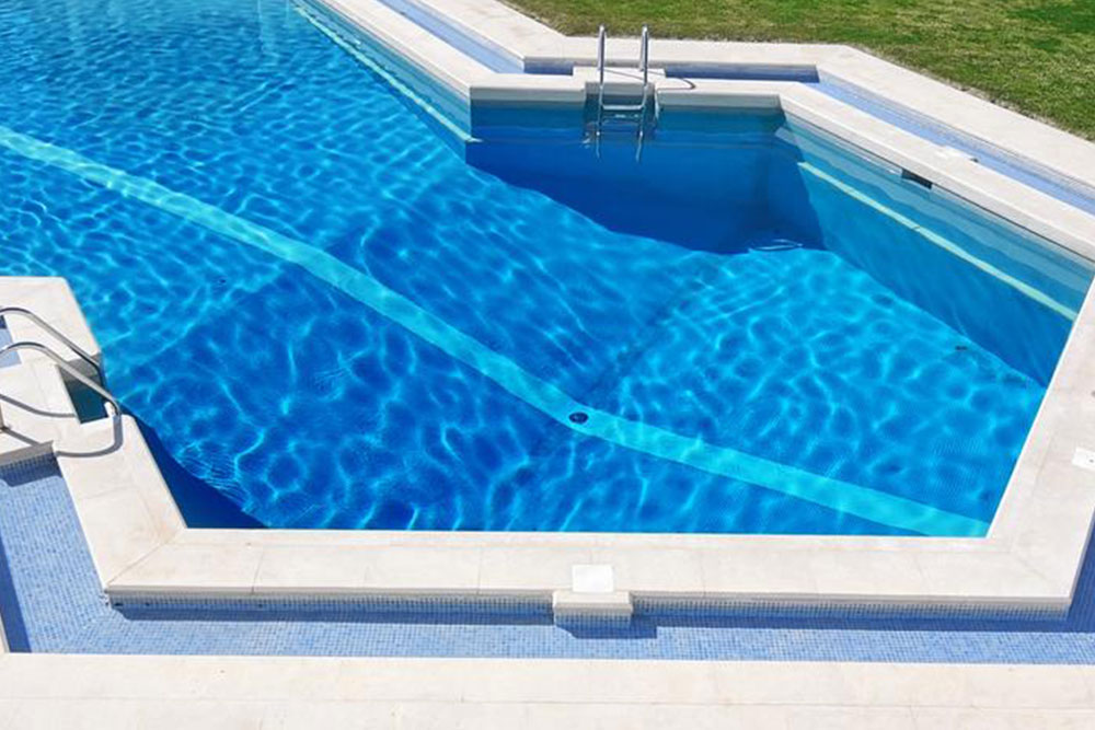 Leading Products from Doughboy Pools for Your Backyard