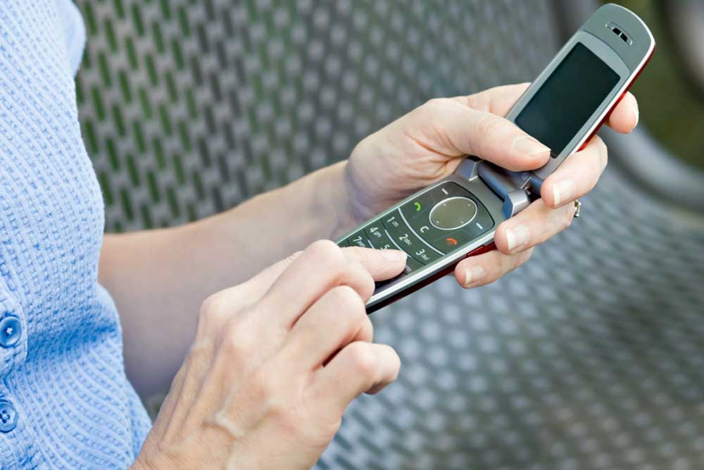 Why Choose the Jitterbug Mobile Phone for Seniors