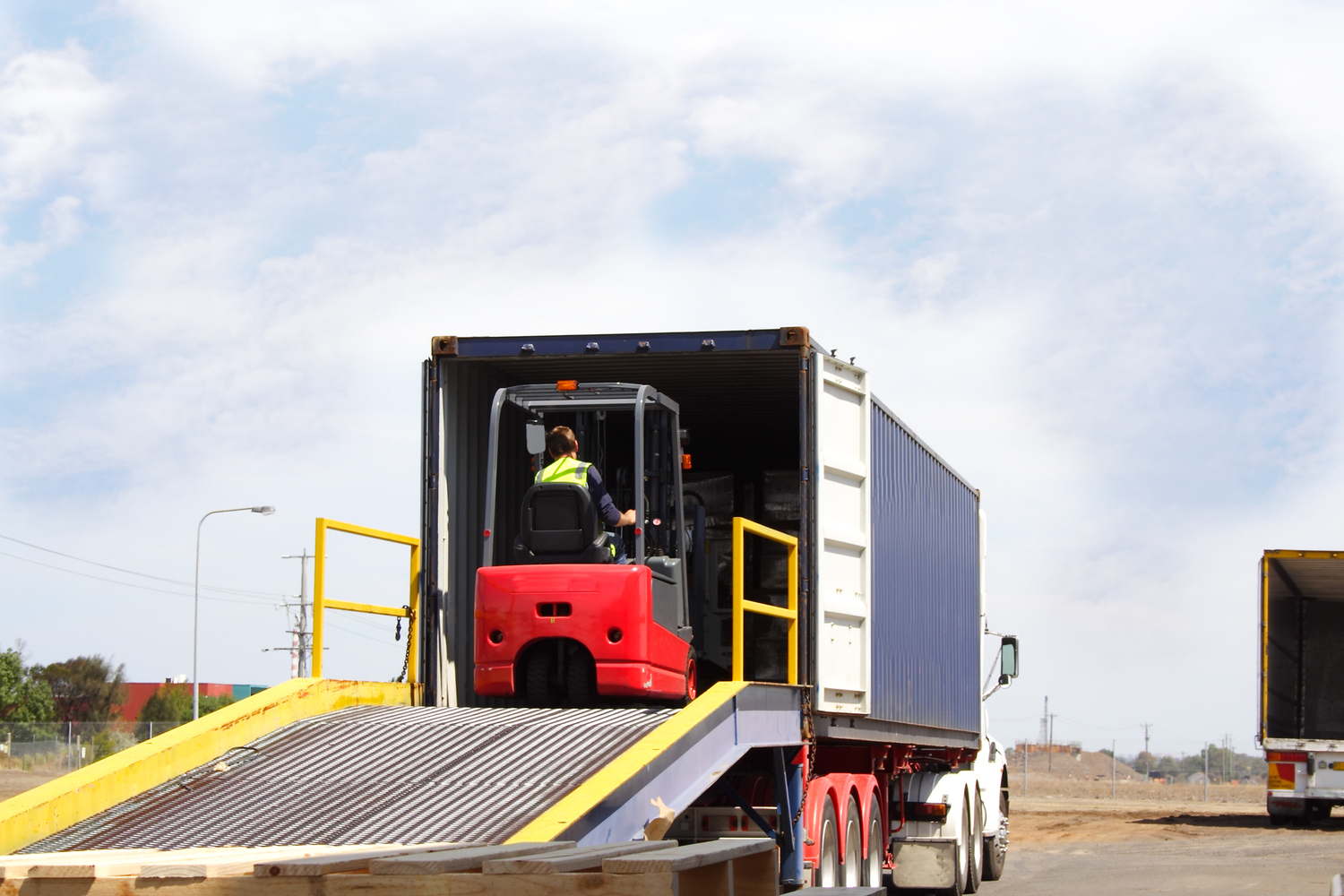 Comprehensive Guide to Mobile Yard Ramps