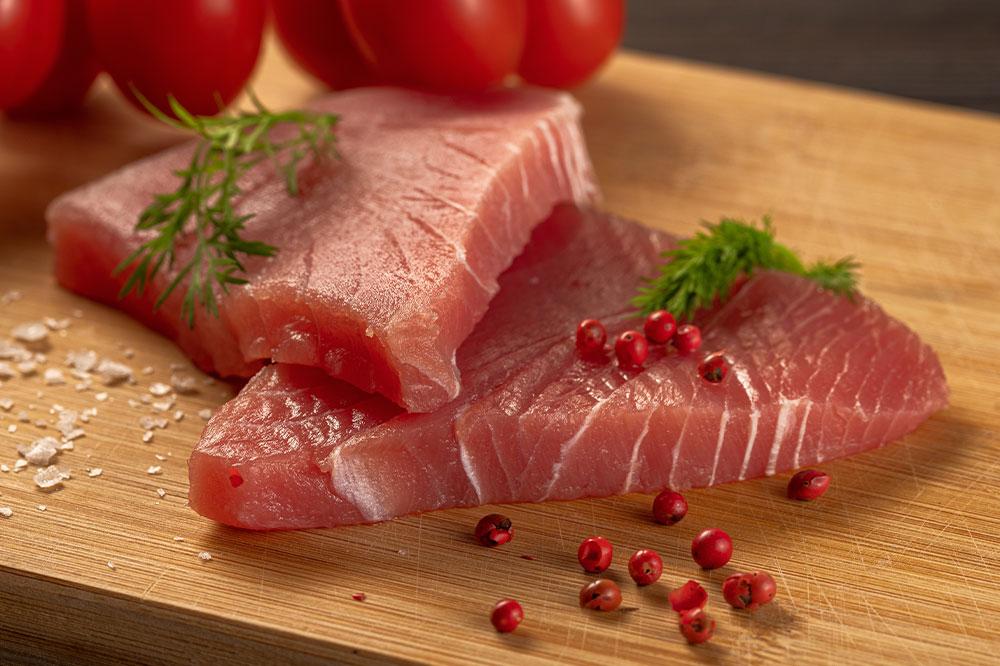 Comprehensive Dietary Guidelines for Lung Cancer Patients: Foods to Avoid and Safe Eating Practices
