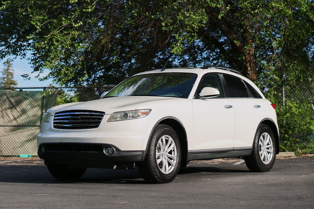 Why the INFINITI FX35 Stands Out as a Premium Crossover SUV