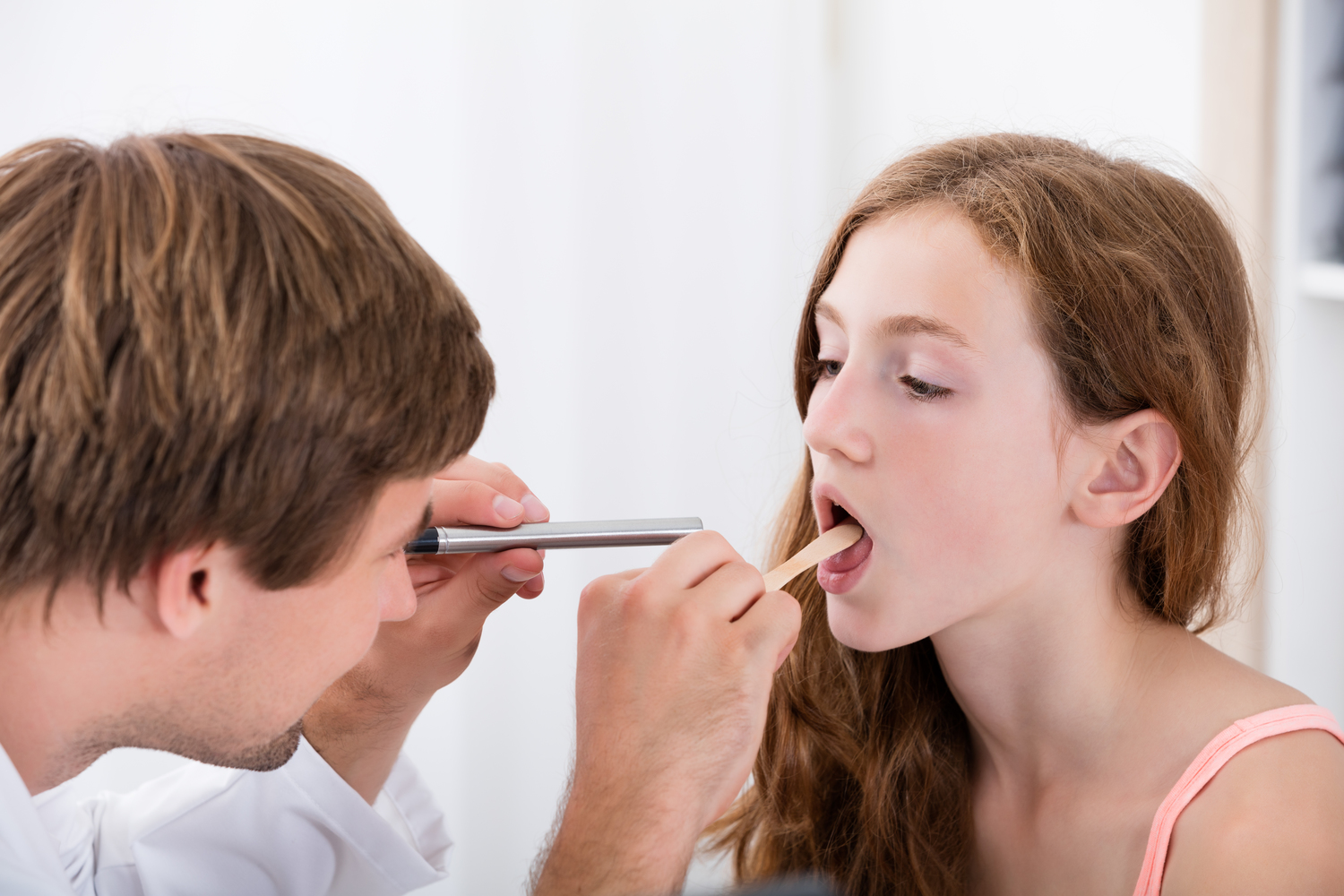 Comprehensive Guide to Identifying and Treating Oral Tongue Lesions: Causes, Symptoms, and Effective Remedies