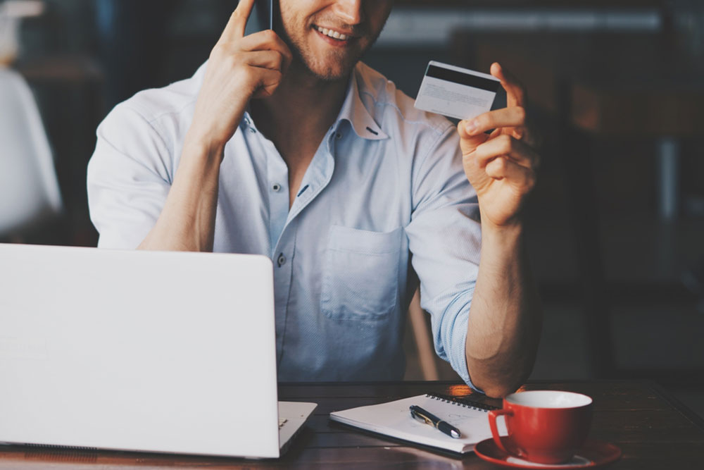 Essential Guide to Credit Cards for College Students