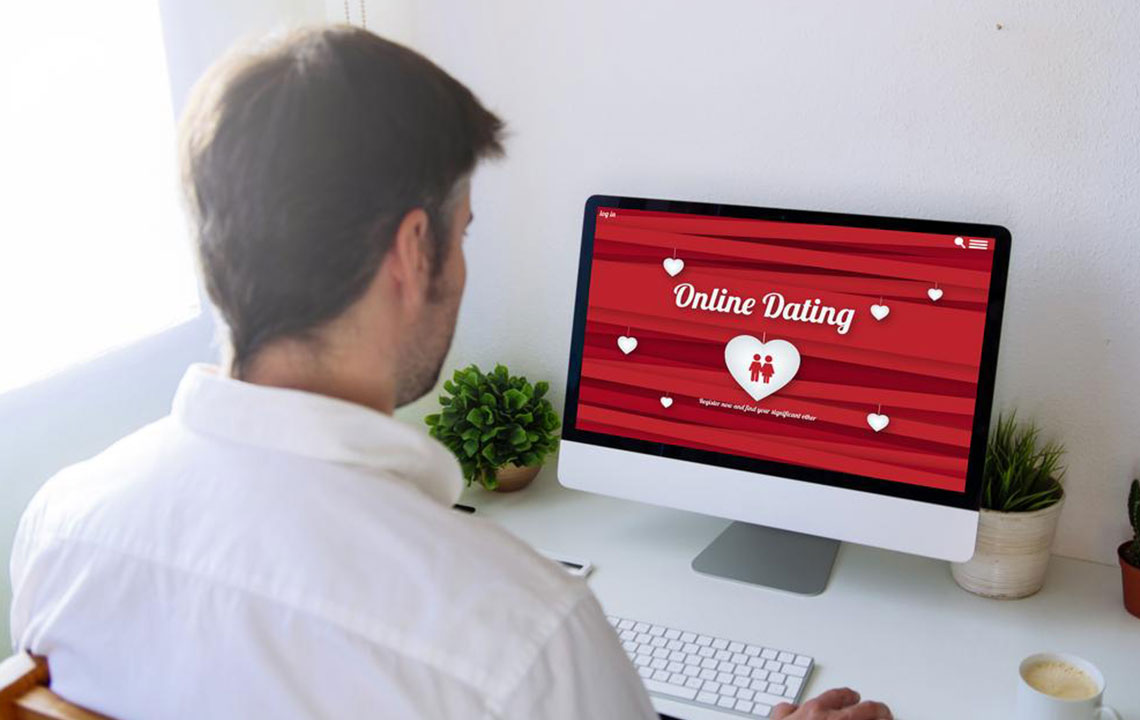 Top Tips for Senior Singles Navigating Online Dating Successfully