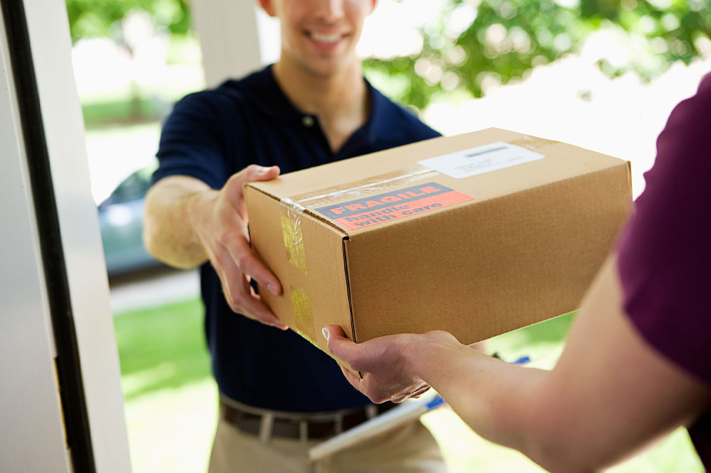 Top 4 Courier Services for Sending Mail and Parcels