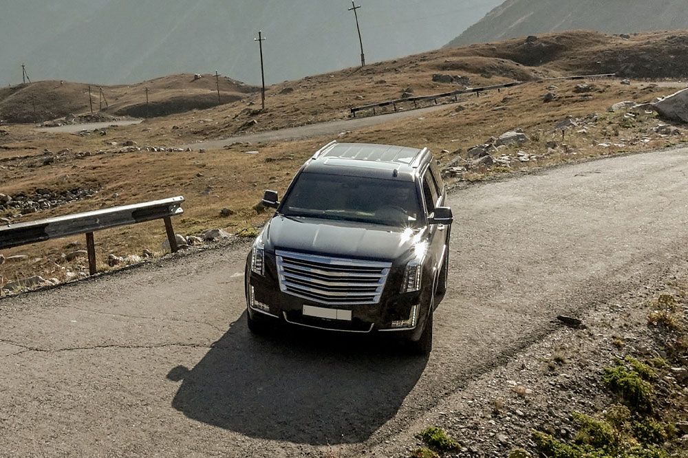 Essential Insights into the Lexus LX 470 SUV
