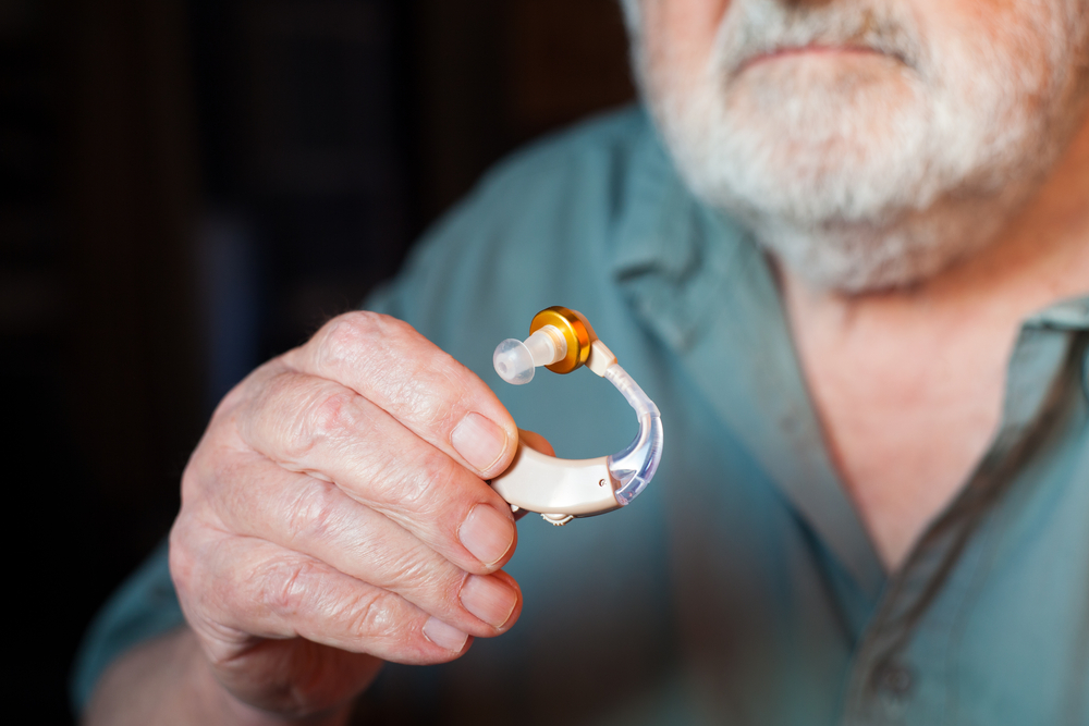 Guide to Choosing the Best Hearing Aids at Great Prices