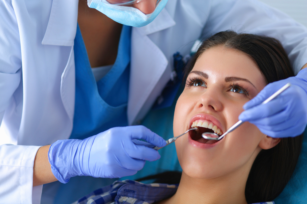 Comprehensive Guide to Wisdom Teeth: Symptoms, Risks, and Care