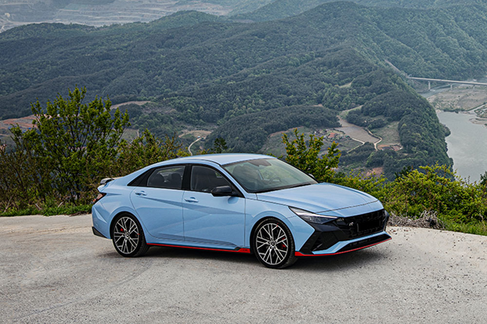 2024 Hyundai Elantra Hybrid: Key Features and Benefits