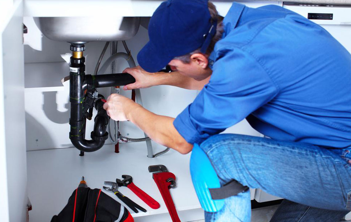 Top 5 Critical Plumbing Issues Requiring Professional Assistance