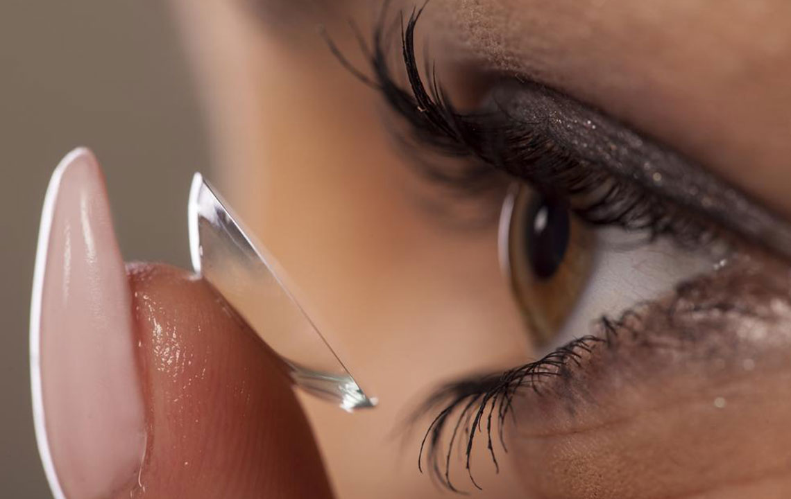 Selecting the Optimal Contact Lenses for Dry Eye Conditions