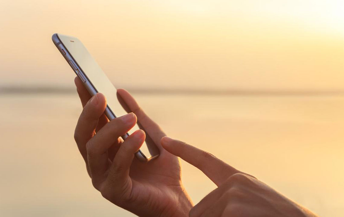 Key Strategies for Selecting the Ideal Business Smartphone