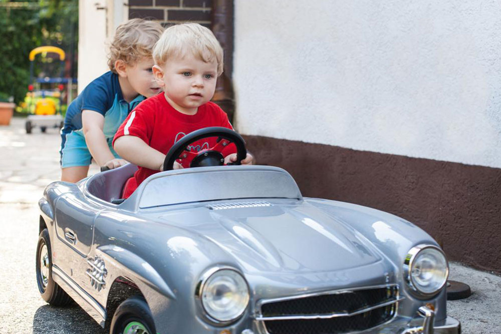 Selecting the Perfect Ride-On Toy for Kids