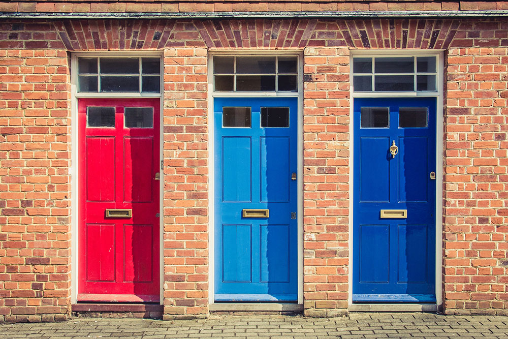 Guide to Modern Composite Entrance Doors: Styles, Prices, and Leading Brands