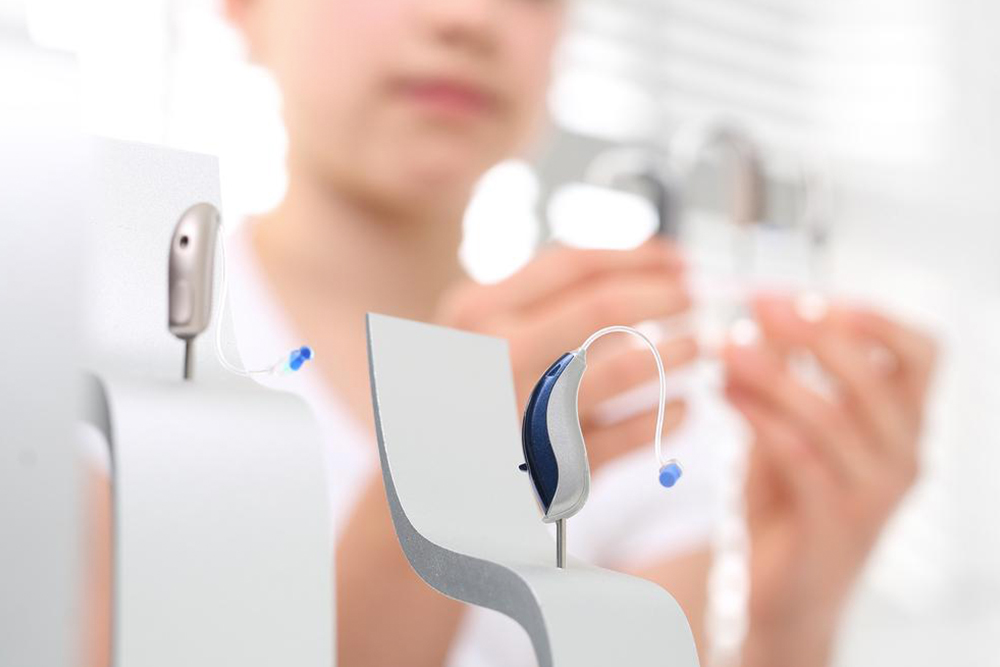 Comprehensive Guide to the Reasons Behind the High Cost of Hearing Aids