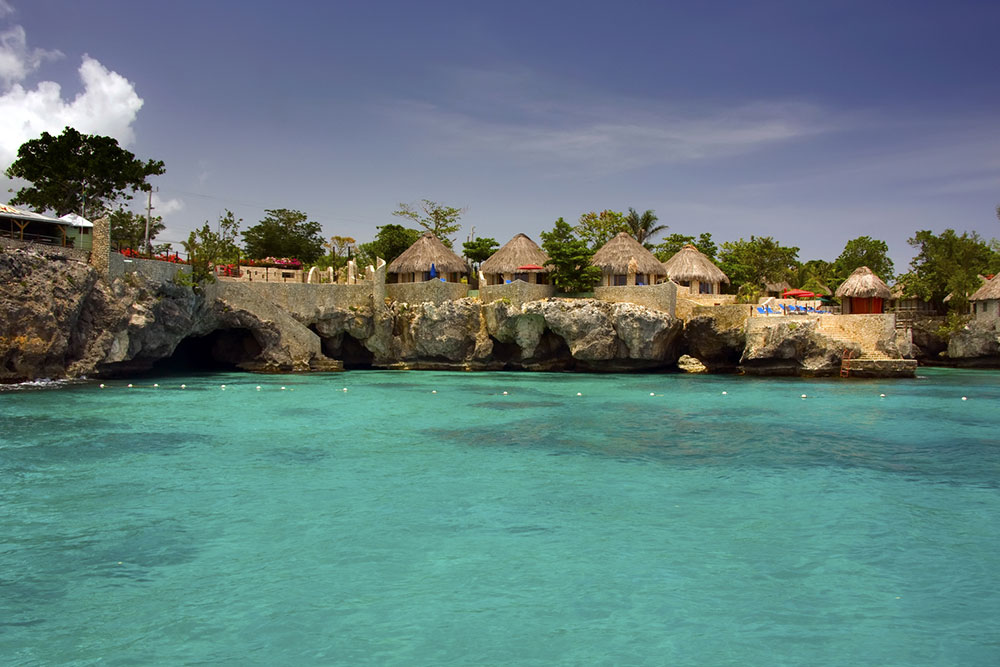 Top Romantic All-Inclusive Resorts in Negril for Couples