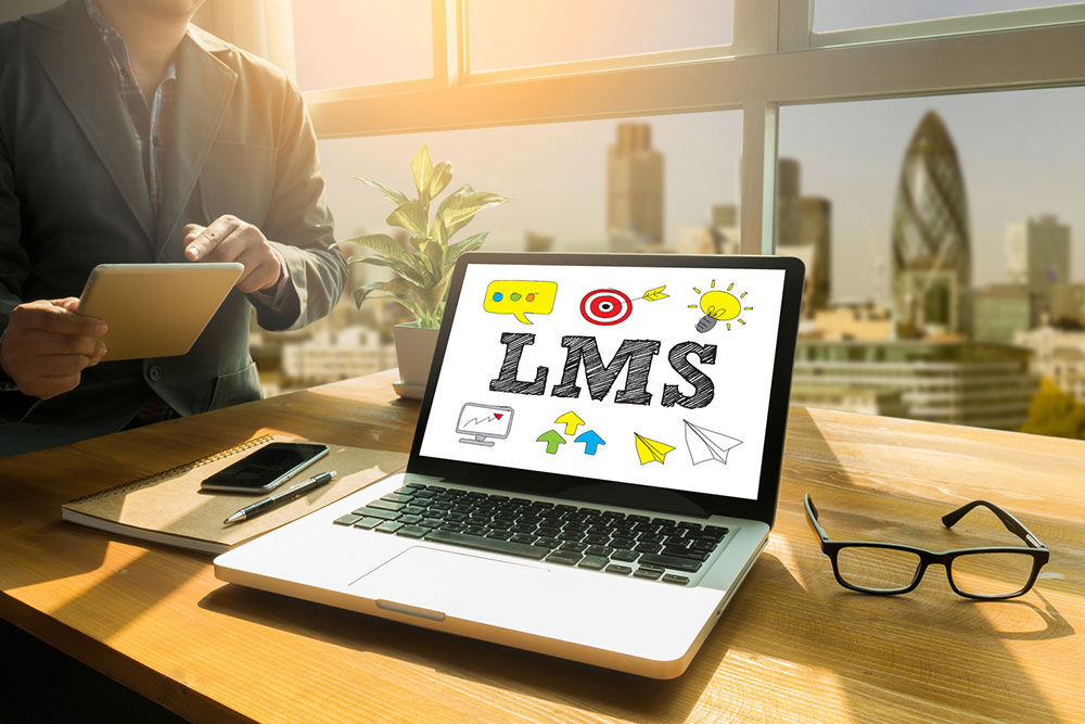 Essential Guide to Learning Management Systems: Key Features and Selection Tips