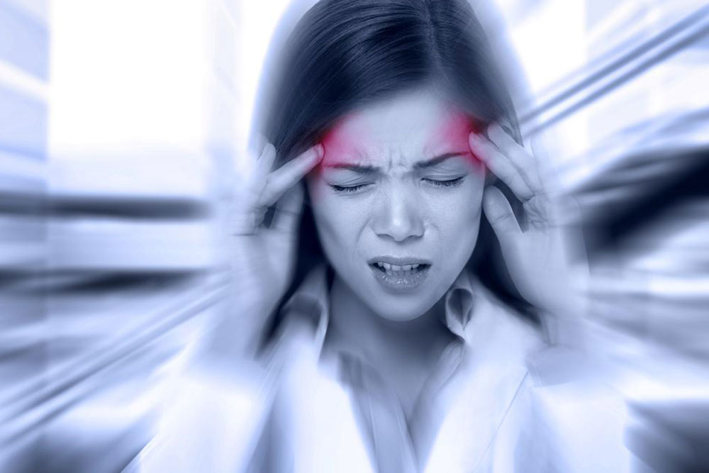 Comprehensive Guide to Recognizing and Managing Migraine Symptoms