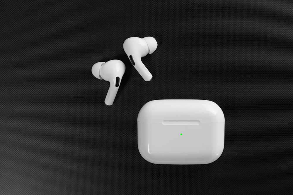 Comprehensive Guide to the Best Apple AirPods Deals for Cyber Monday 2023