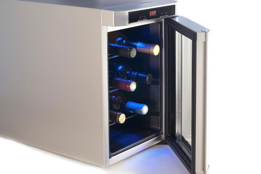 Top 7 Features to Consider When Buying a Wine Cooler