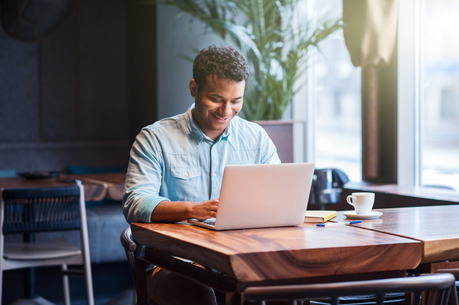 Comprehensive Guide to Choosing Affordable vs. Premium Web Hosting Solutions