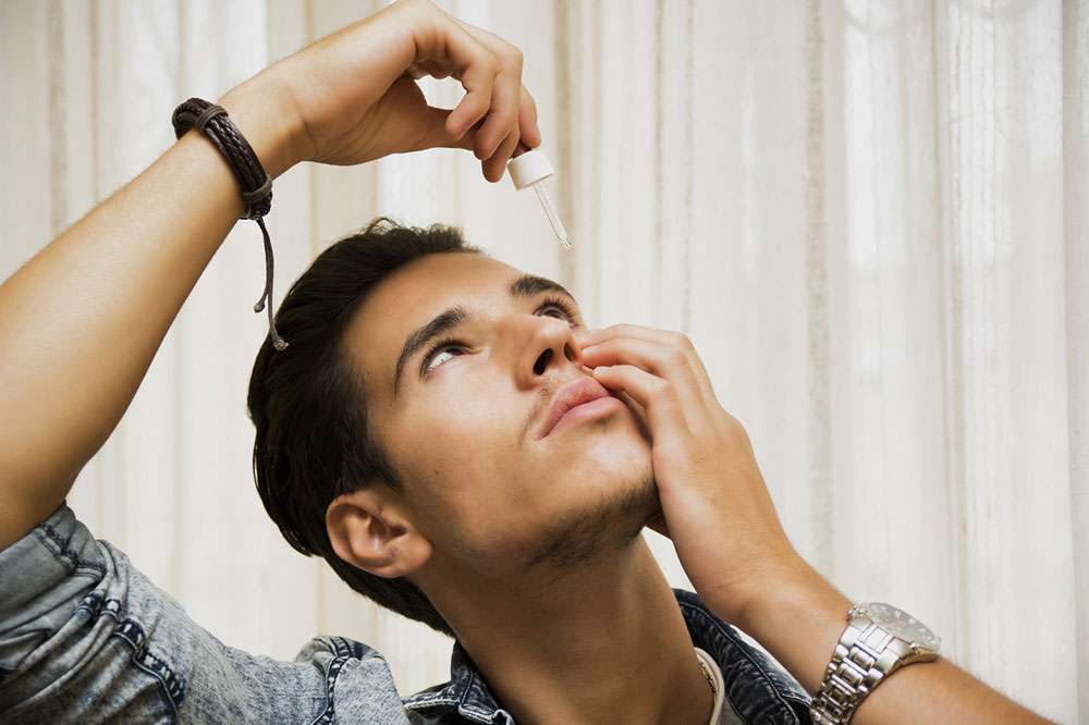 Top 6 Nutritional Tips for Relieving Dry Eye Discomfort