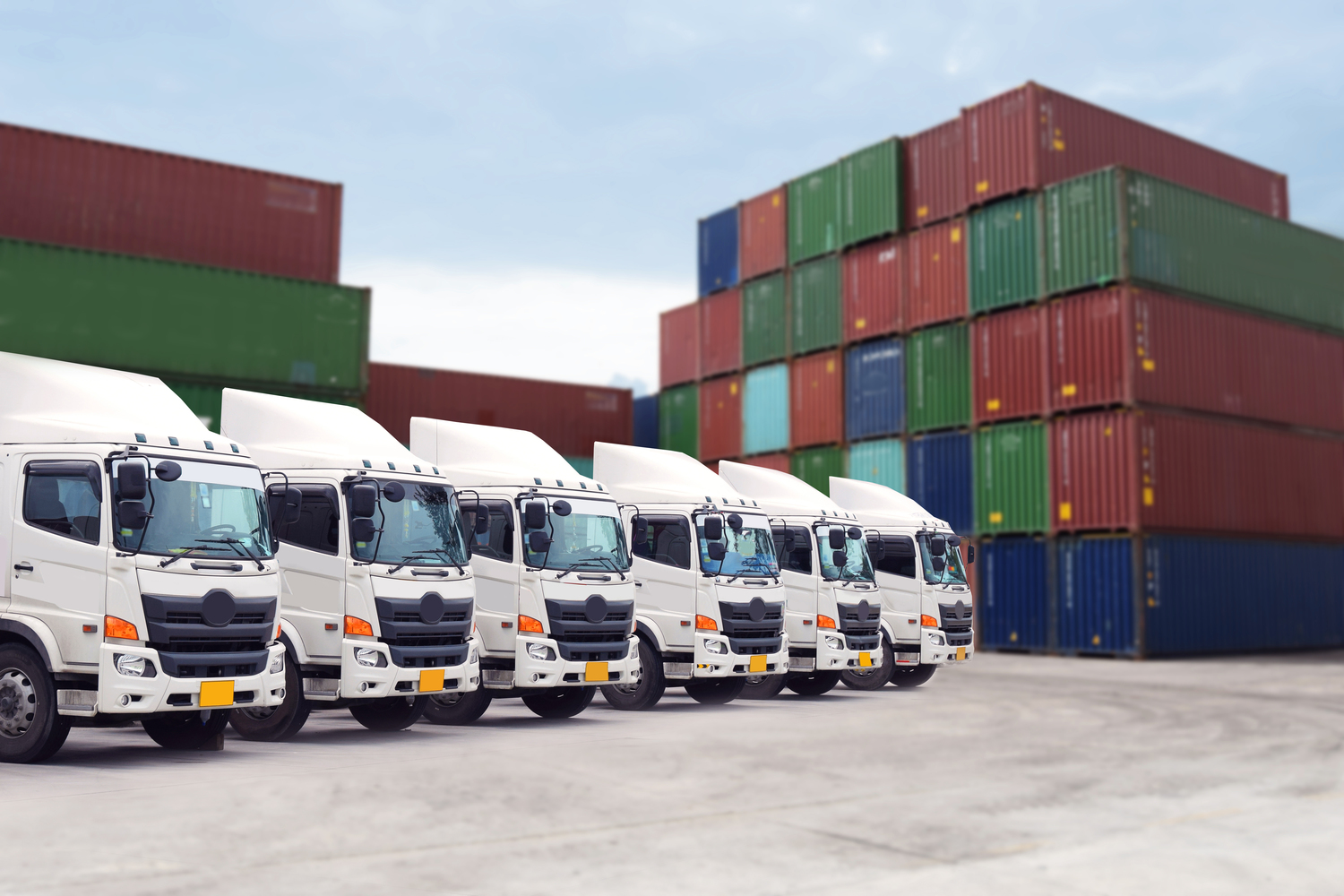 Top 5 Dominant Leaders in Commercial Trucking Industry