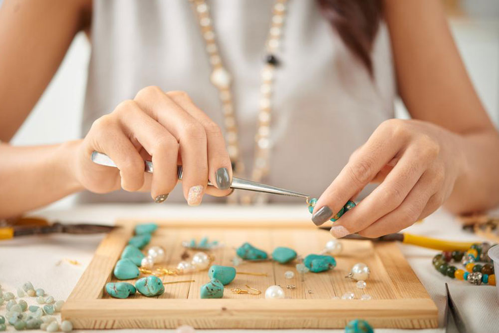 Unique DIY Jewelry Ideas for Fashion-Forward Women