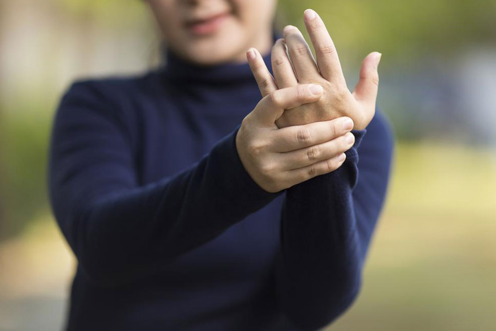 Effective Home-Based Exercises to Relieve Trigger Finger Discomfort