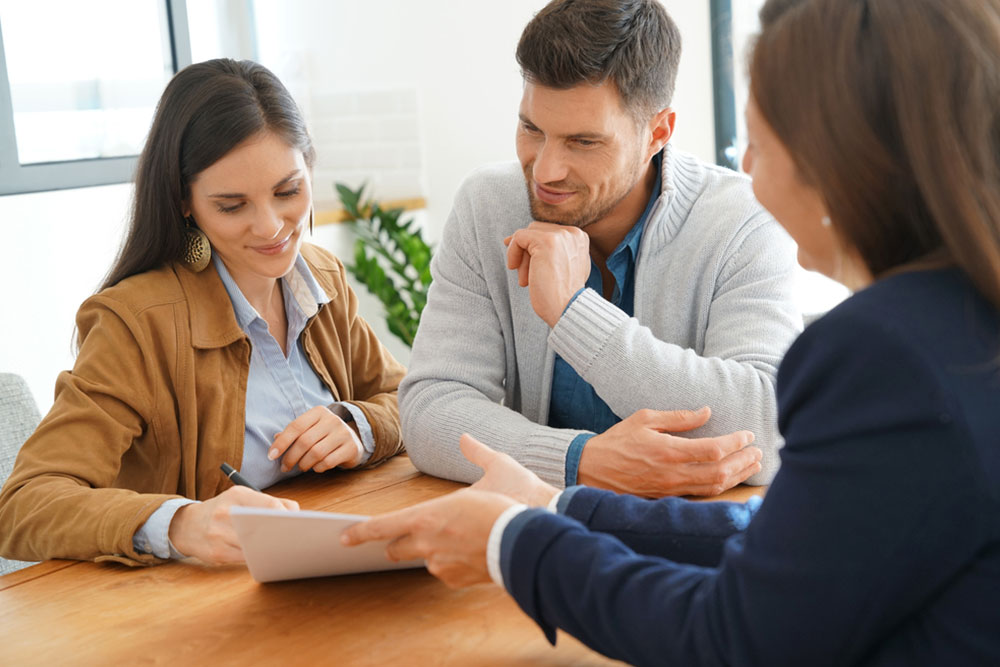 Top Four Financial Advisory Firms with Leading Experts