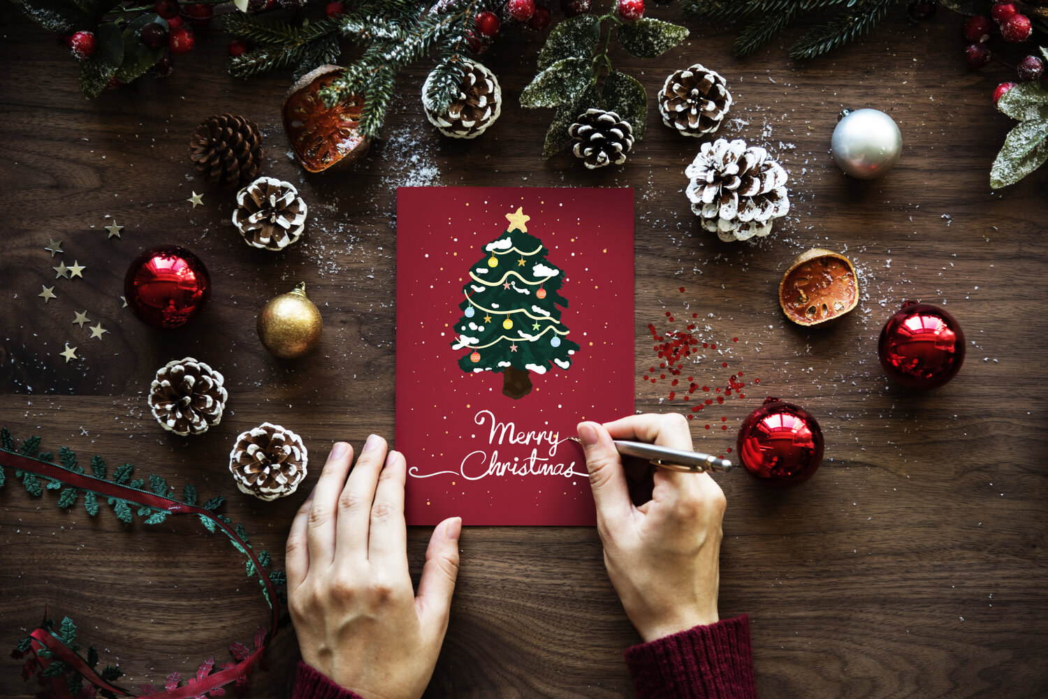 Top 5 Premium Photo Card Printing Services to Celebrate the Holidays in Style
