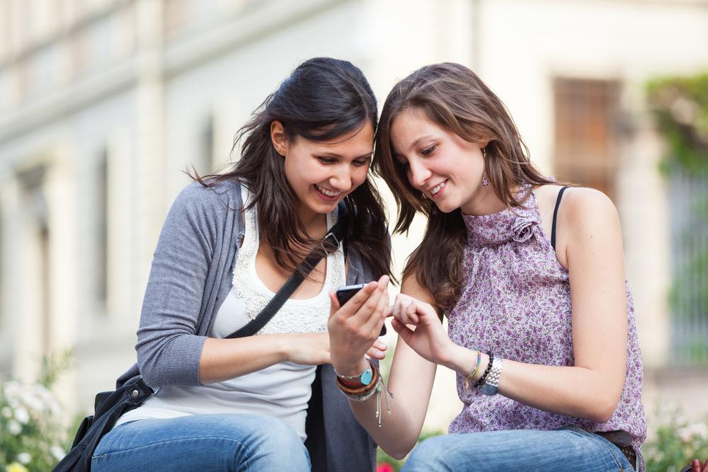 Ultimate Guide to the Best 4G Smartphones: Top Deals, Features, and Discounts