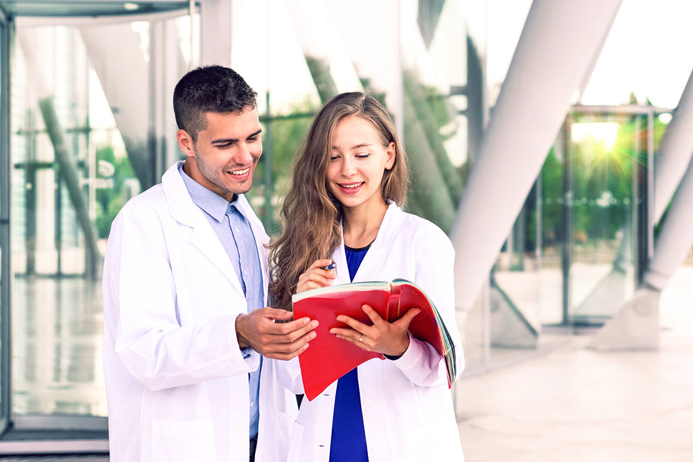 7 Essential Strategies to Choose the Right Oncology Specialist