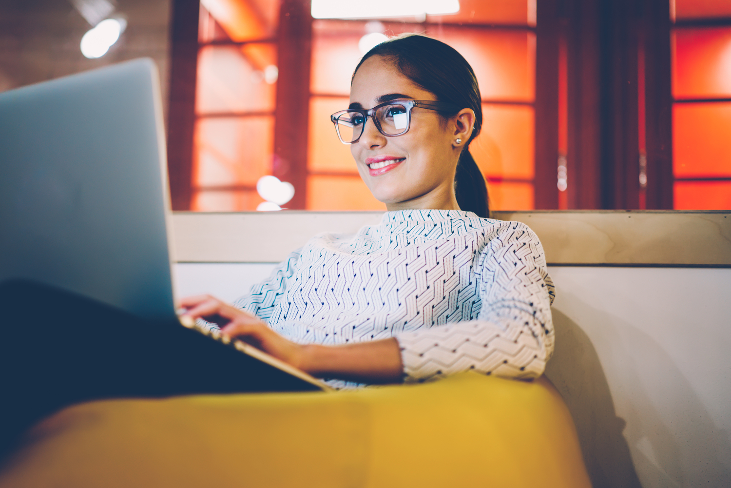 Key Factors to Consider When Selecting an E-Commerce Platform Builder