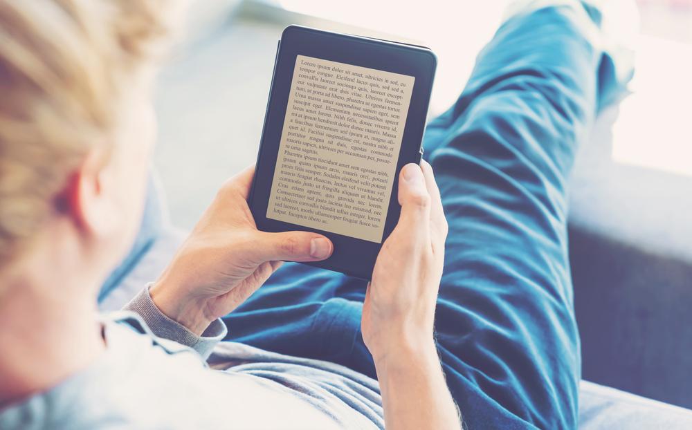 Top 4 Must-Have E-Readers for Avid Book Lovers