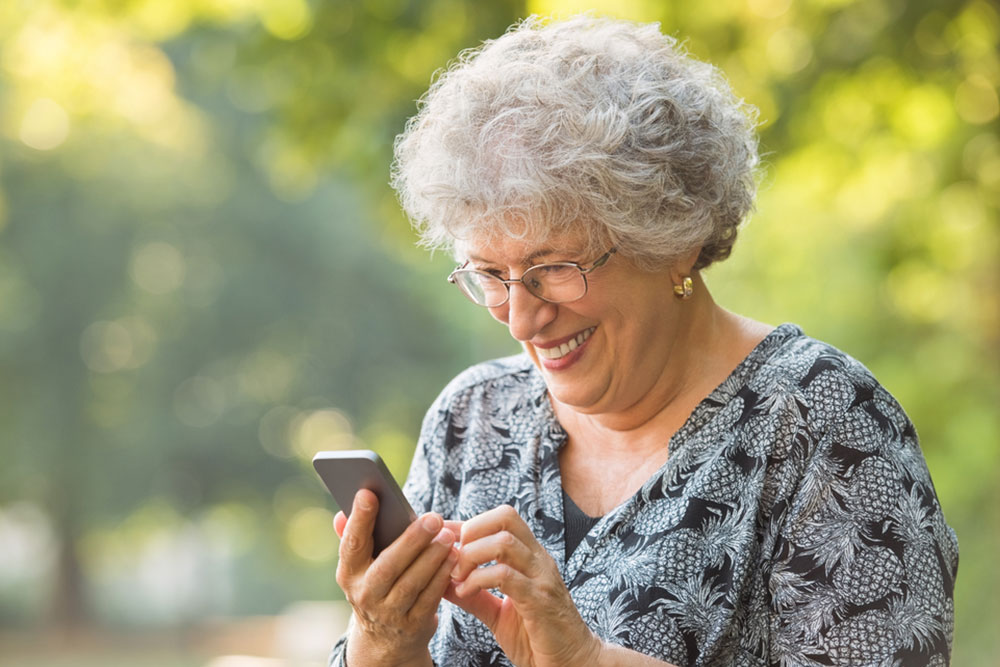 Best Mobile Devices for Seniors in 2024